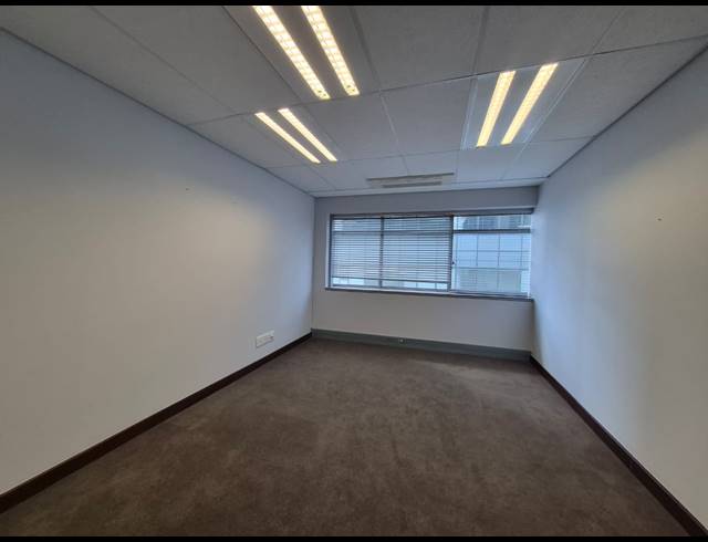 982M² OFFICE TO LET IN SANDTON CENTRAL